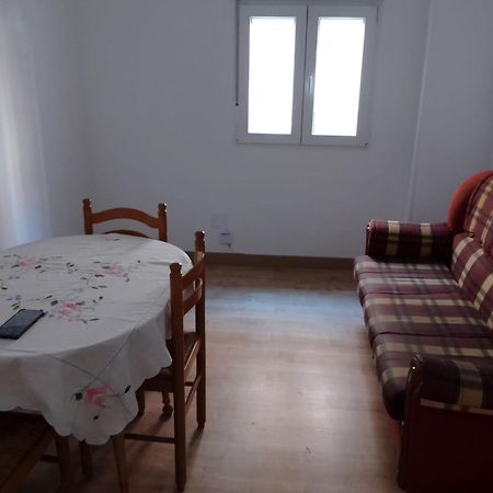 Habitacion En Piso Compartido Madrid Exteriér fotografie