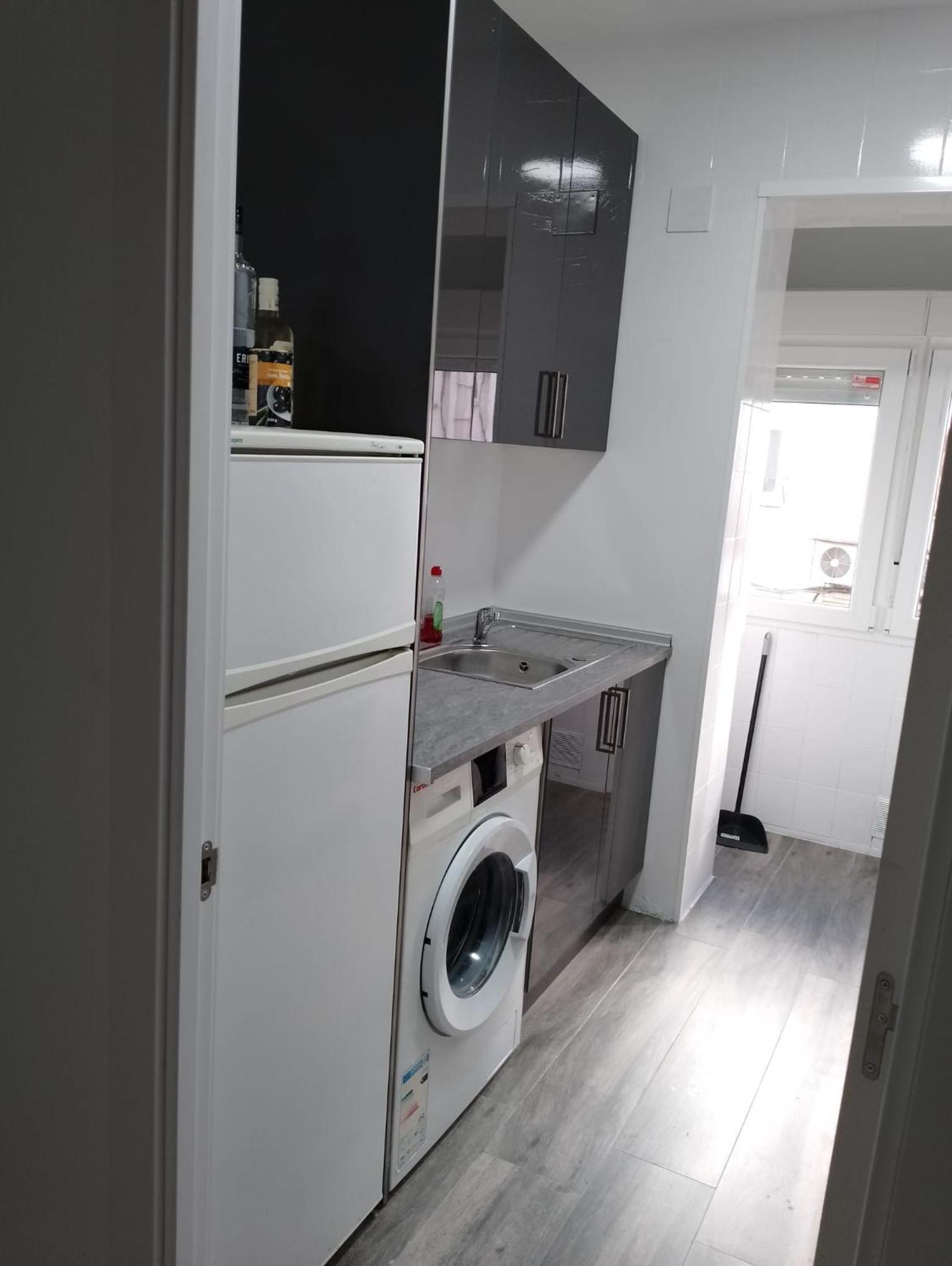 Habitacion En Piso Compartido Madrid Exteriér fotografie