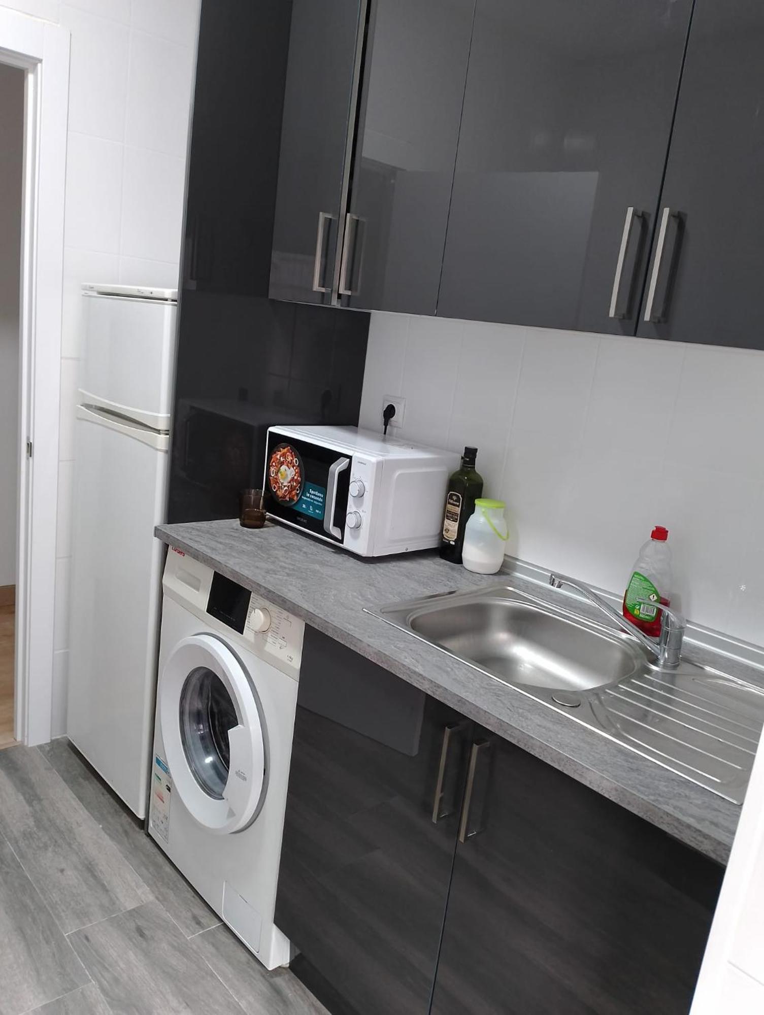 Habitacion En Piso Compartido Madrid Exteriér fotografie