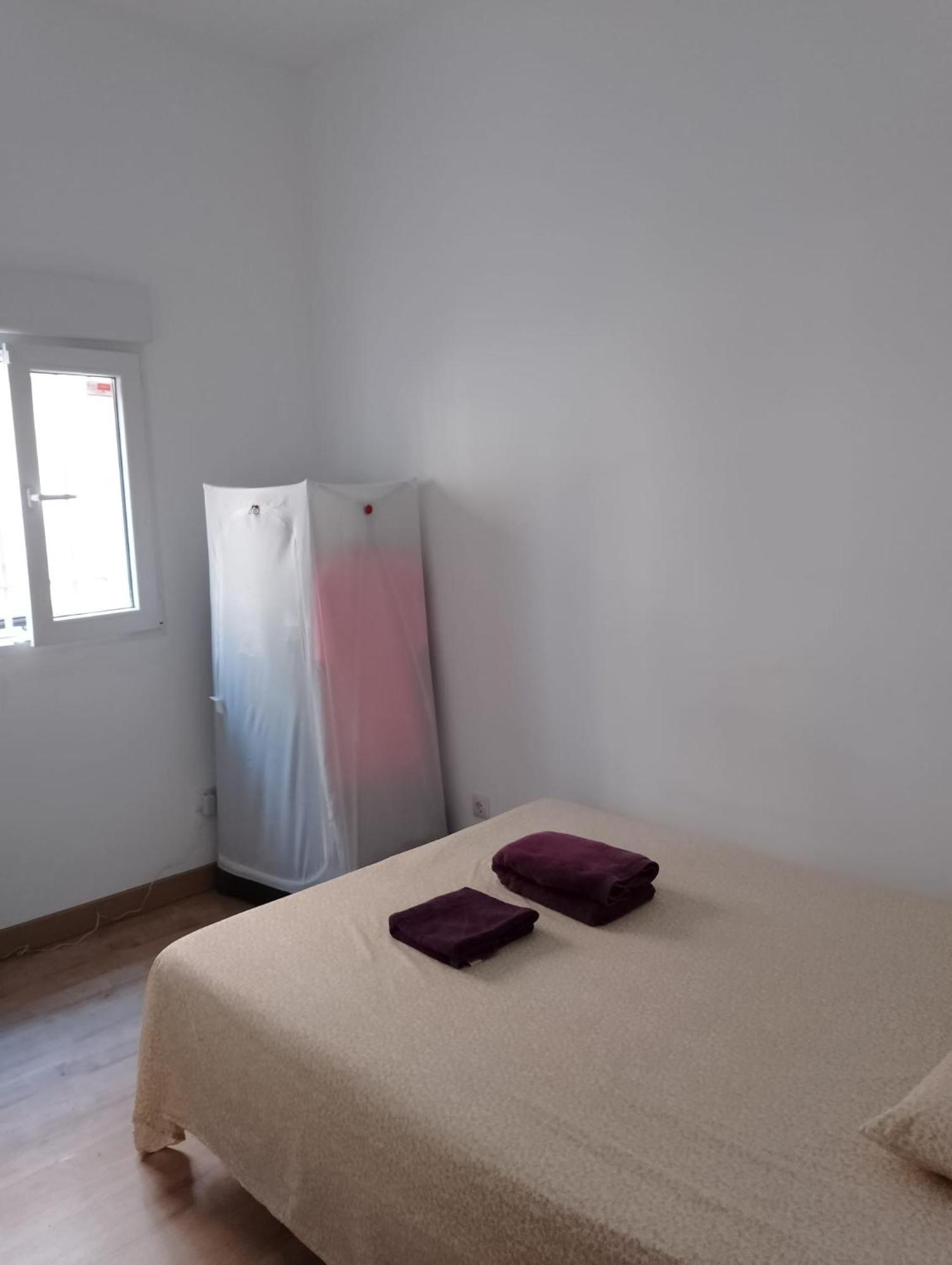 Habitacion En Piso Compartido Madrid Exteriér fotografie